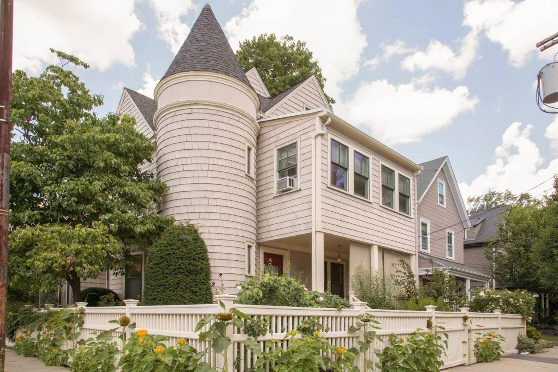 Charming Harvard Victorian ケンブリッジ エクステリア 写真