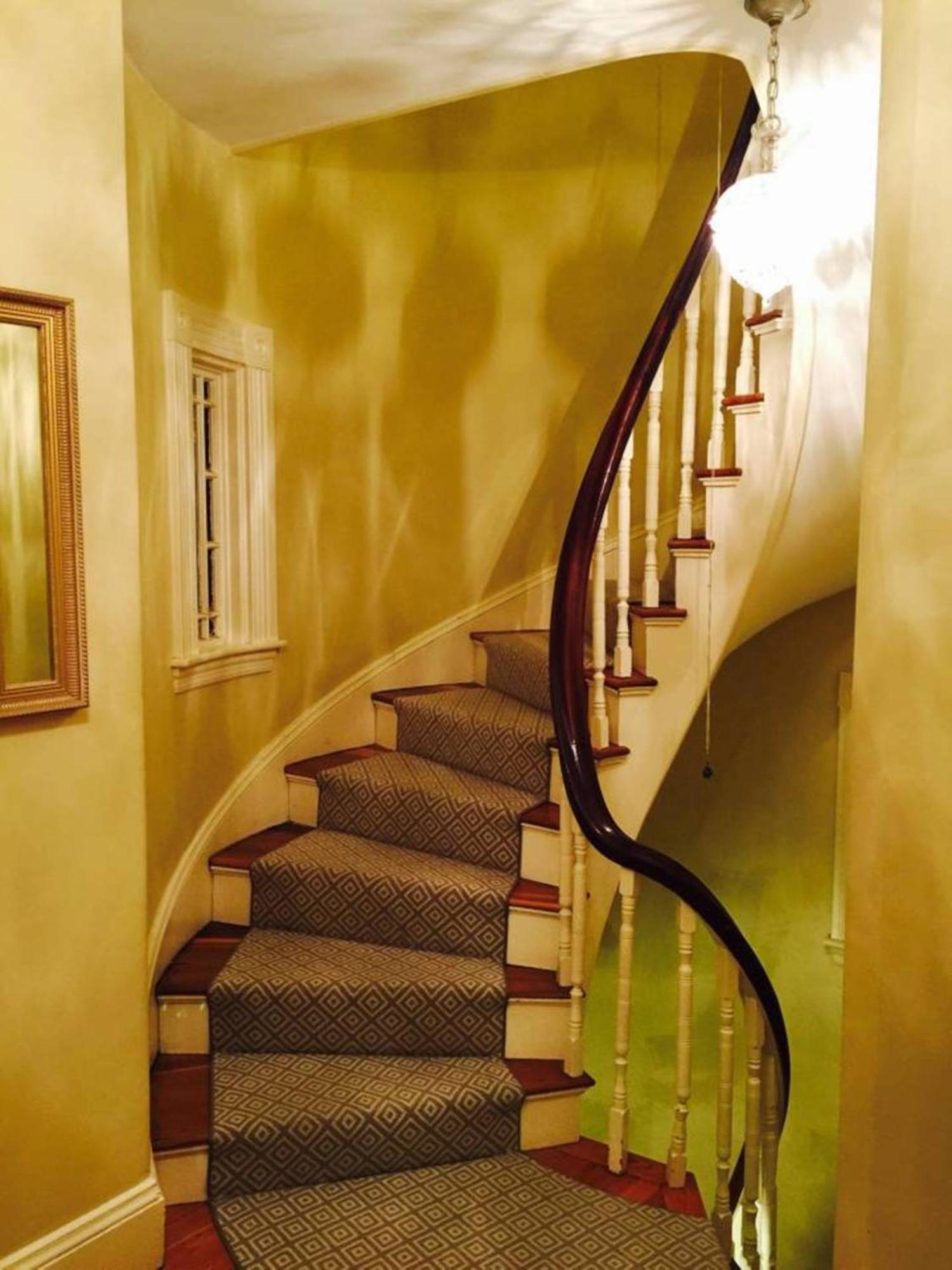 Charming Harvard Victorian ケンブリッジ エクステリア 写真