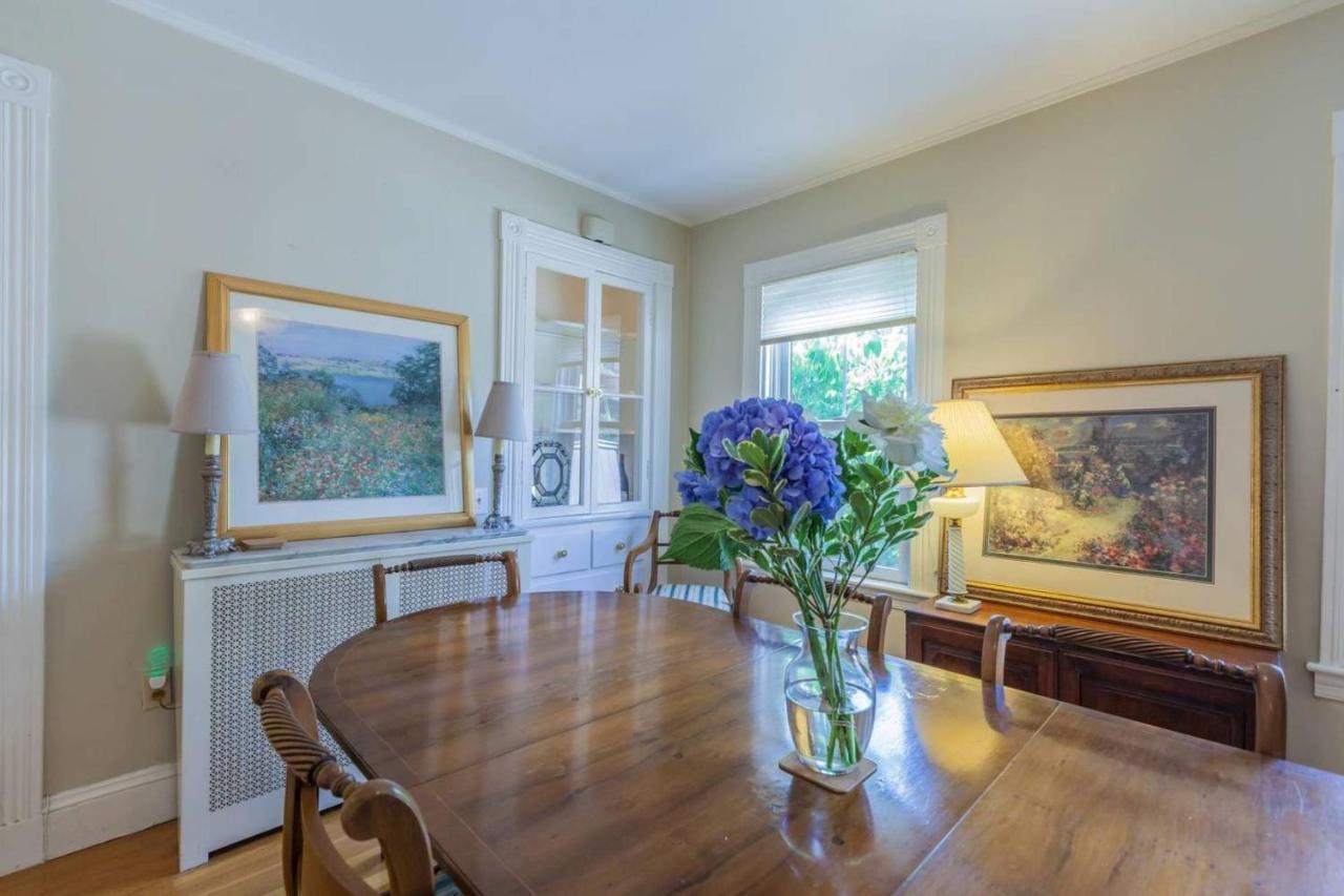 Charming Harvard Victorian ケンブリッジ エクステリア 写真