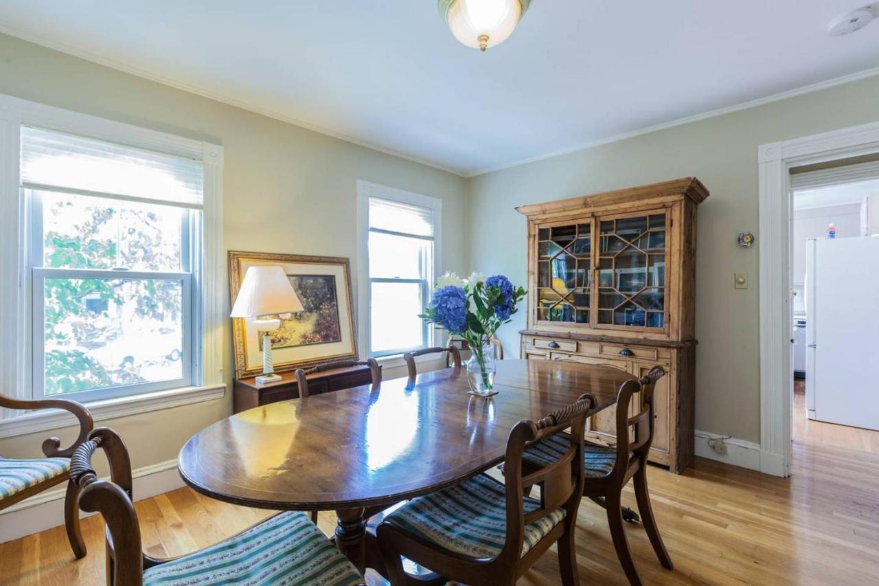 Charming Harvard Victorian ケンブリッジ エクステリア 写真